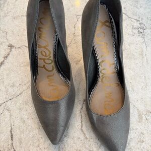 Sparkly gray 3 inch heels